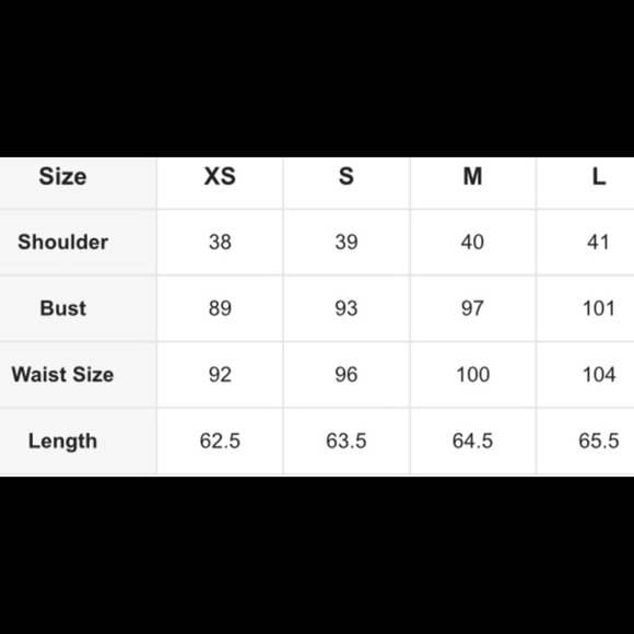 🆕🍒Black sleeveless tie neck blouse w/lace collar - Picture 6 of 6